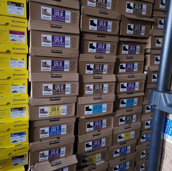 Kirkland Signature Ladies Genuine Shearling Boots - Picture 5 of 5